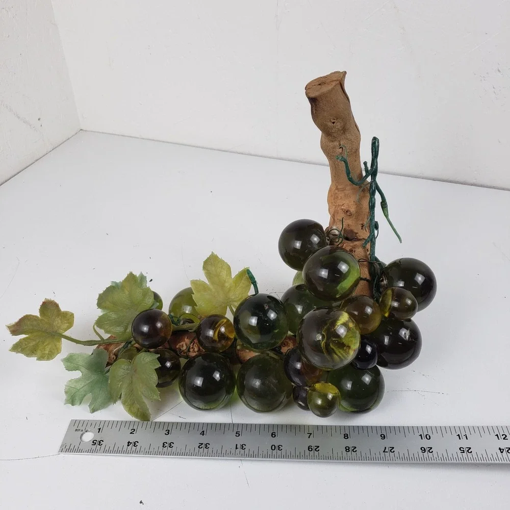 N/A vintage lucite
